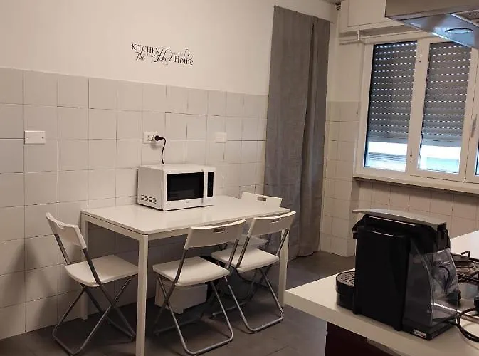 בית הארחה Vatican Luxury 4*